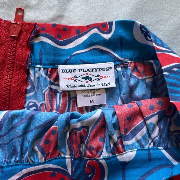 Blue platypus skirt size medium - Picture 3 of 3